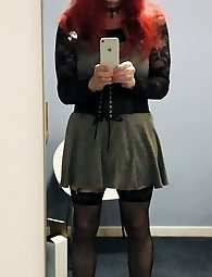 Pretty trans women with wet ass