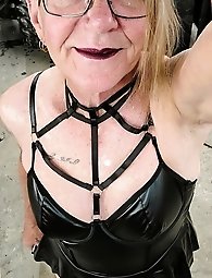 A sexy young woman plays with her pussy in a hot video