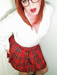 Crossdresser parked in the parkade took a risk and got caught in action