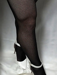 Shemale streetwalker is having fun