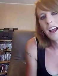 Sexiest tranny cuties love the taste of semen