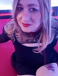 Asian beauty Bees graceful comeback