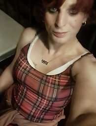 Alluring MILF Kellycd2022 in seductive pink bodysuit, amateur crossdresser