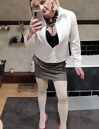 Alluring temptress Christiana indulges in sensual pleasures