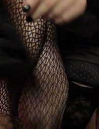 INDULGE IN DELICIOUS TRANSGENDER ENTICEMENTS!