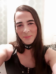 Dazzling ladyboy hookers are spreading their buttocks